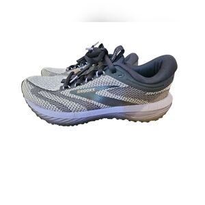 Brooks Women's Gray and Lavender  Running Shoes